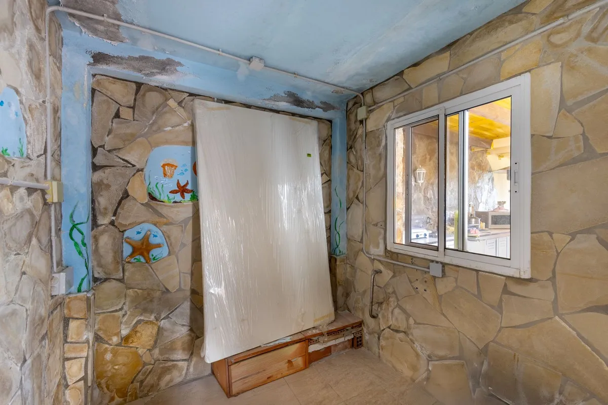 1a10c710-a4a2-4436-9414-8e203344503f