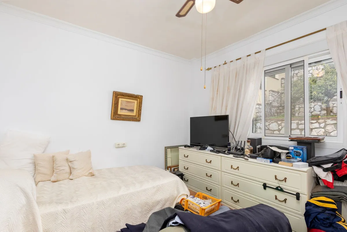 2b1064b9-638a-485b-9893-3349b22bd632