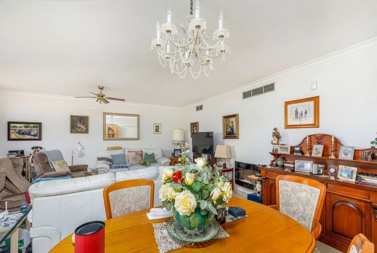 667f76fe-f181-4789-b8d0-bf68fb57c817