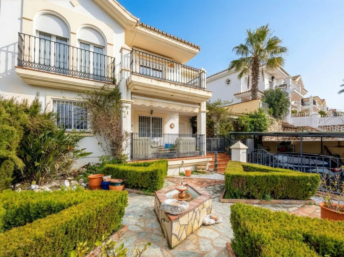 8260ed46-b914-4d4e-8193-b82a5904d1e8