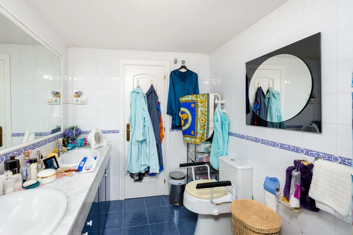 a11b7370-736e-4ac6-a0df-10fc17ff082c