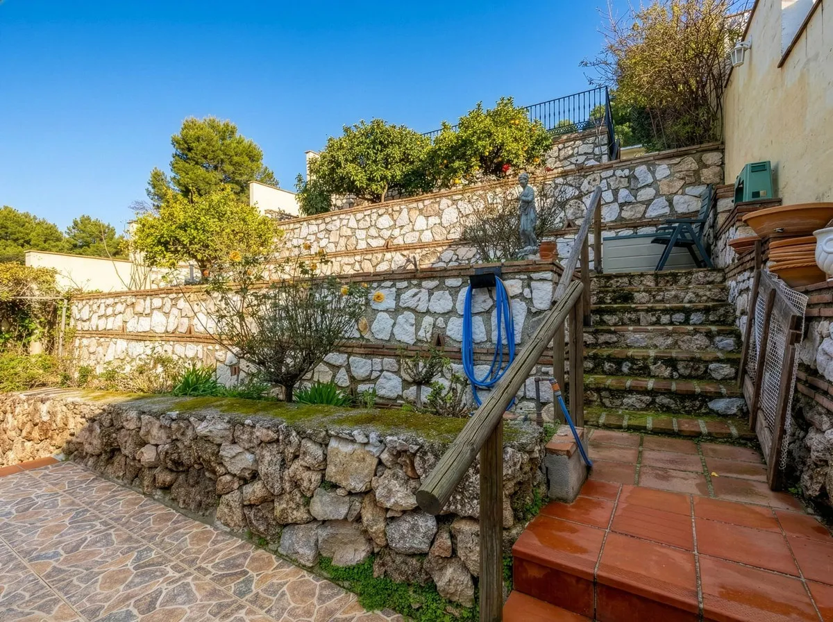 faf84564-f52b-4943-8793-0f3d3151d272