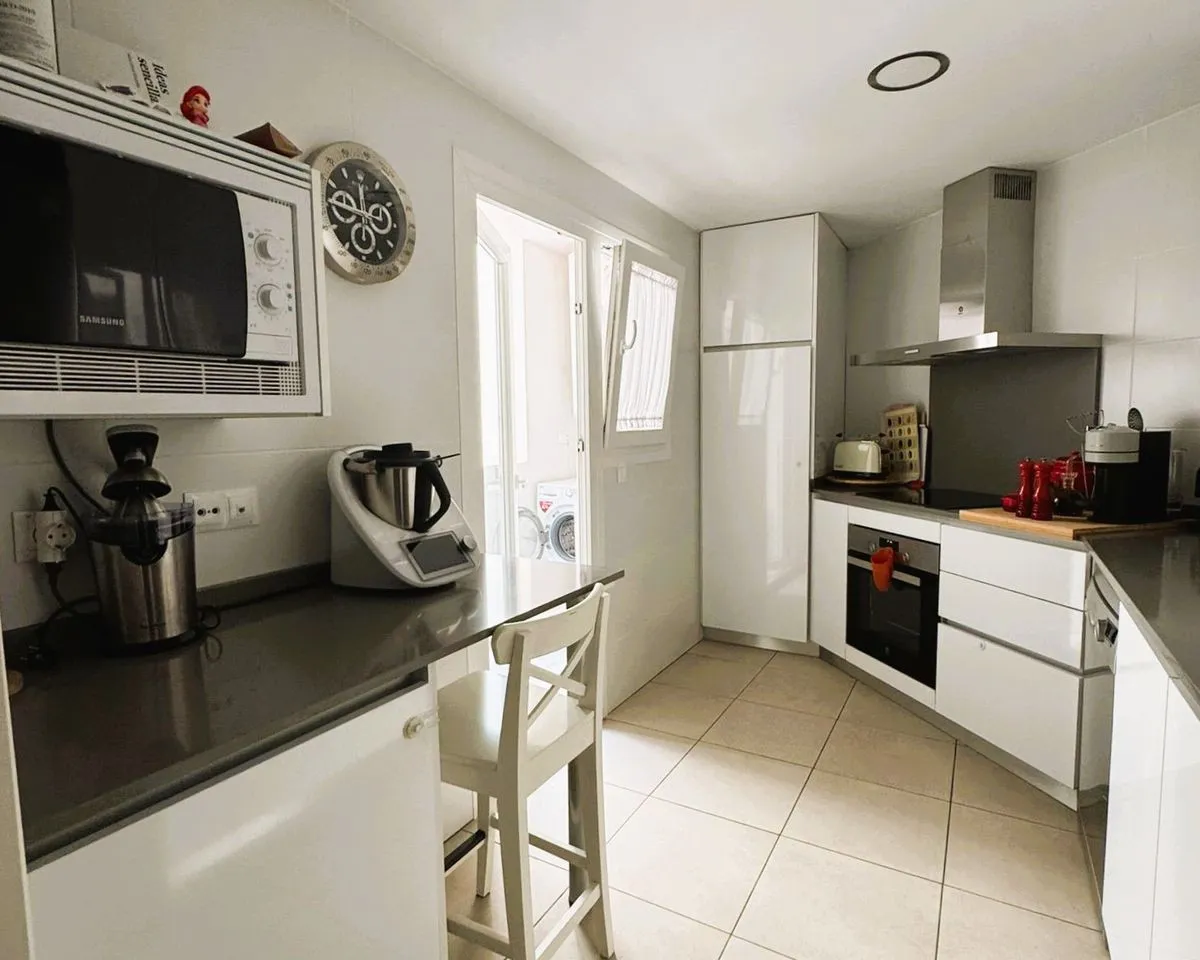 6c36e46e-c136-4f01-bfb9-661a9b5e6341