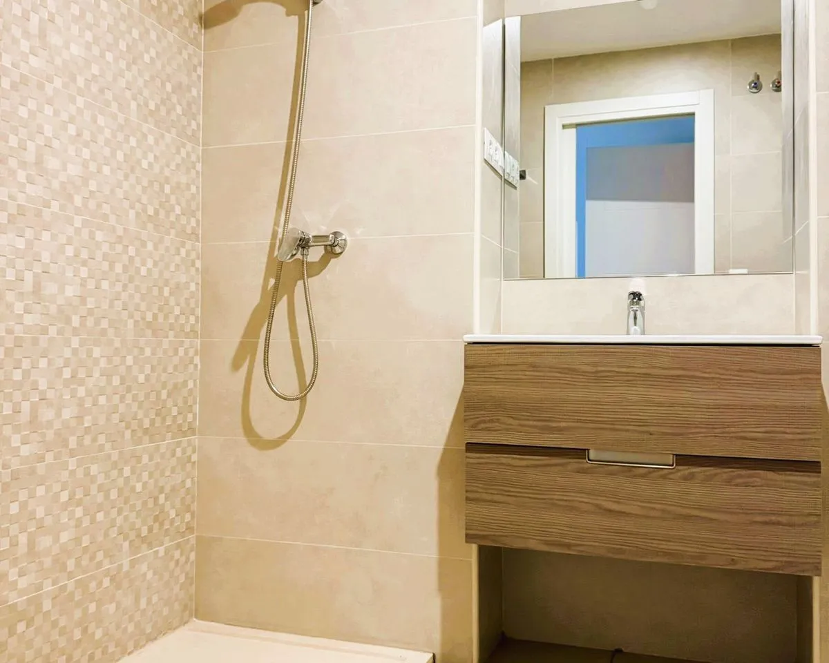 b532a5f9-ac8b-4417-9b6b-fec8bd3f9a77