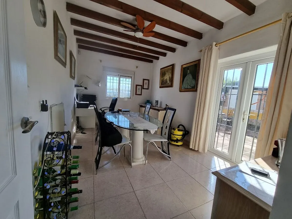 36786238-8808-4153-8c4a-128a008cff1d