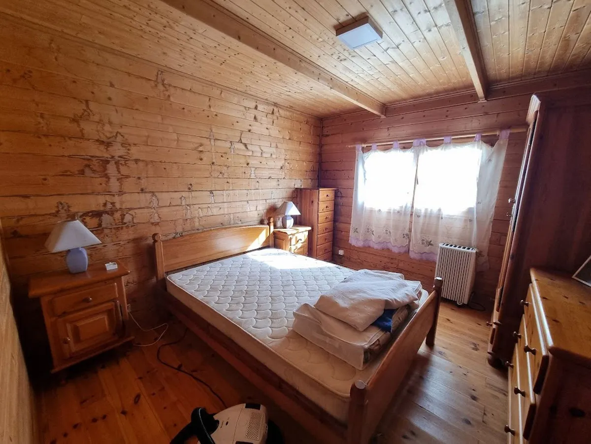 ca8619cc-49b9-49ef-be6d-a9e4e8682cba