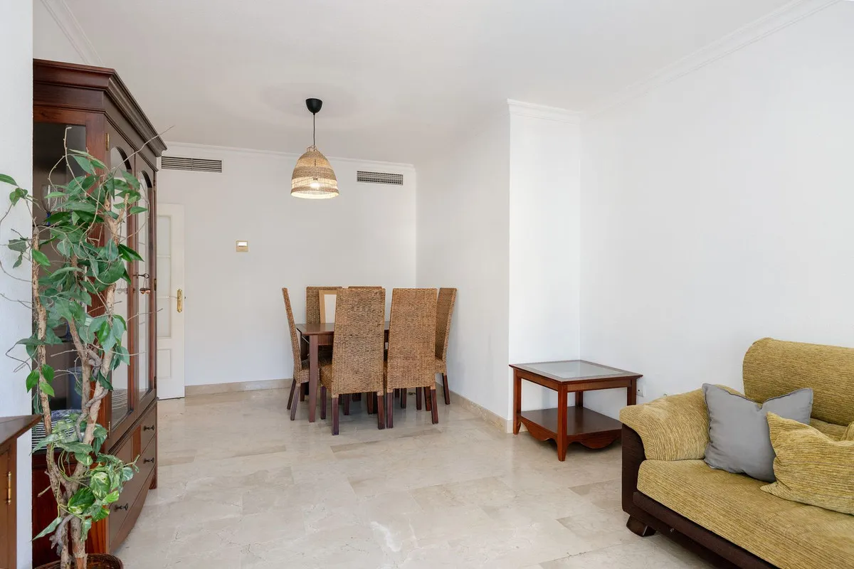 d7174e66-e428-429c-80da-07ffcc02a592