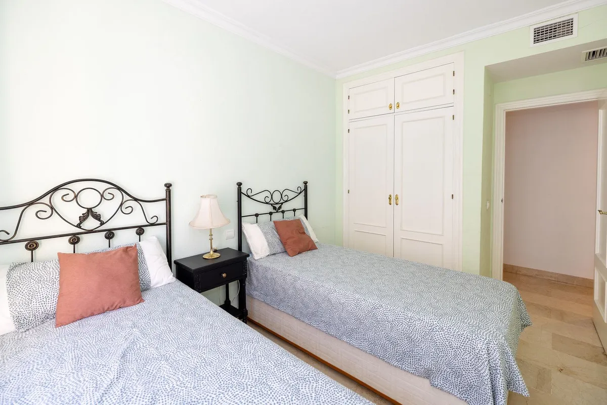 f4e7389e-48d5-4961-b938-f8fb3ec1e457