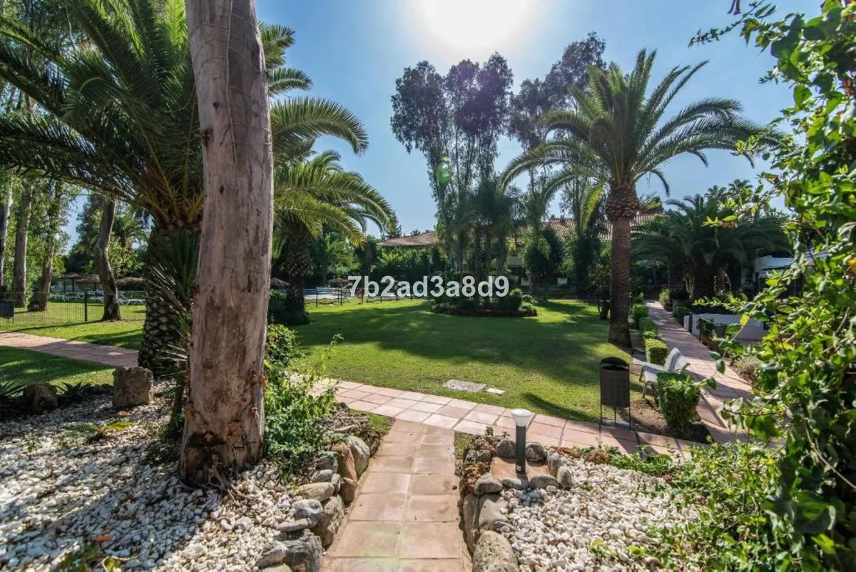 80dc4061-566c-404d-a158-fcf4ae75bb67