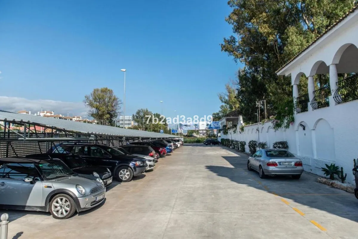 eb029956-850a-4b93-8b86-efbd9dc92c46