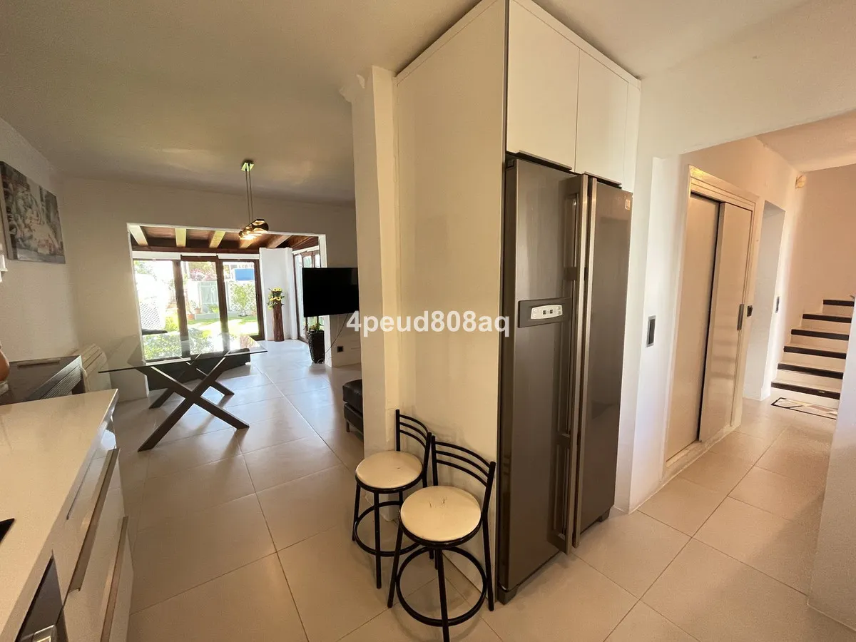 4829f32c-ed16-4490-8771-d5fc1a9f5767