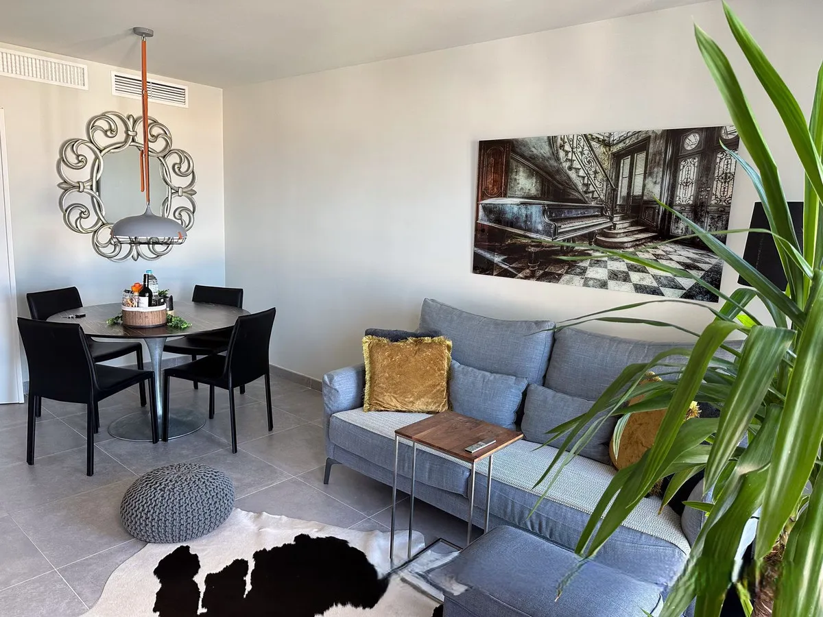 13f93ba2-03f9-41ad-9975-8339e3491f93