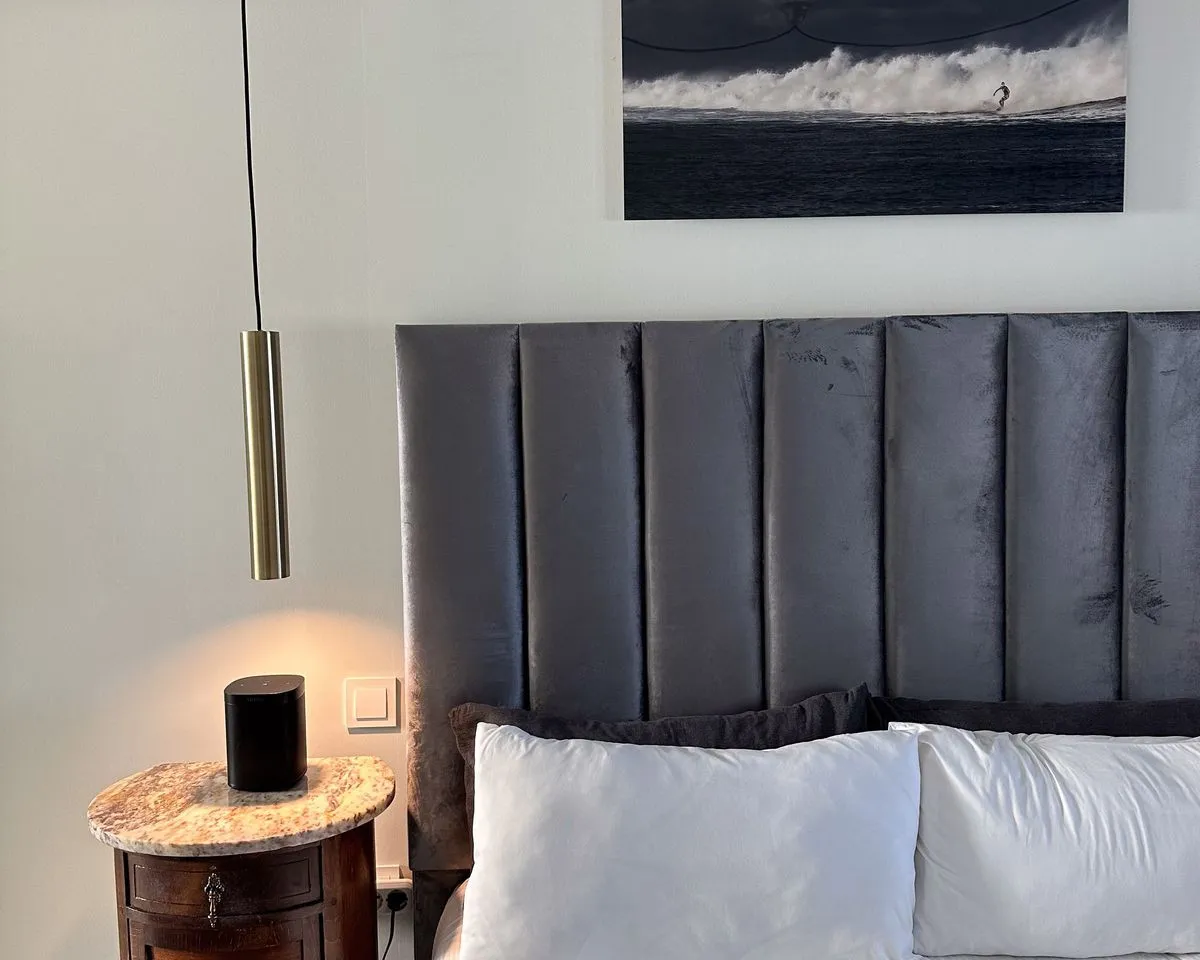 1e852098-c26a-49e3-8e34-e97154f64575