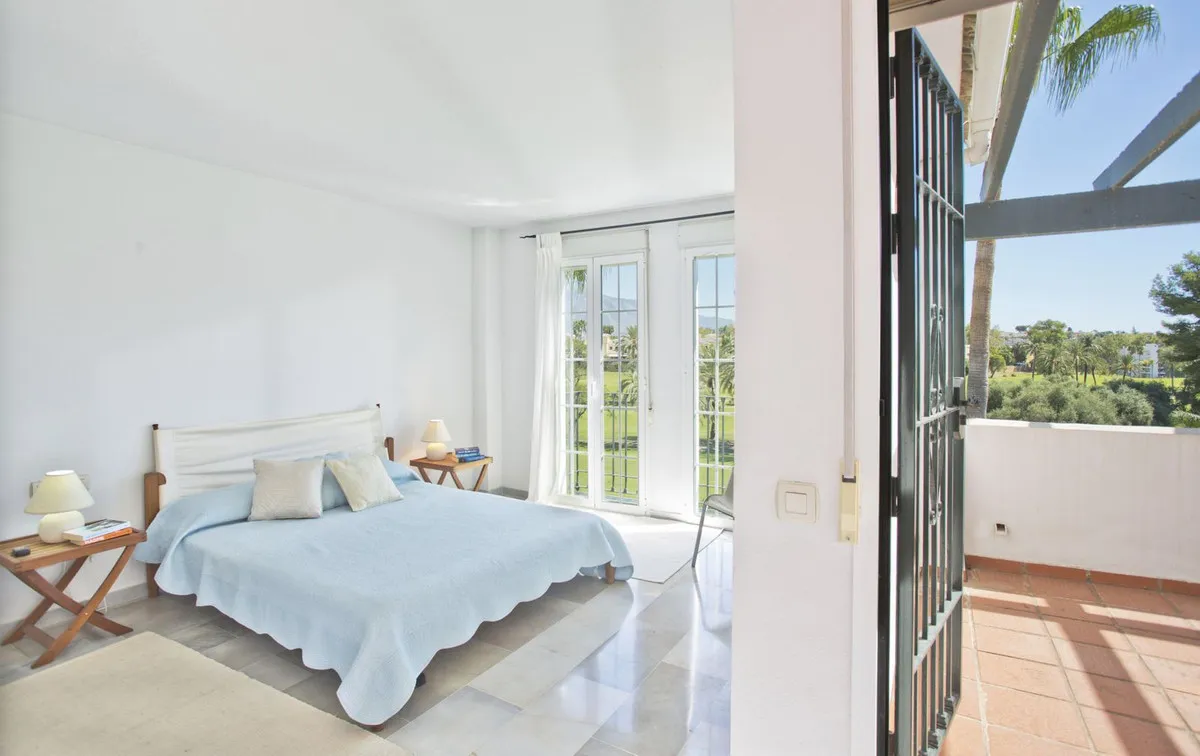 55aed8c4-2b79-4d2c-814d-228705bf23f0