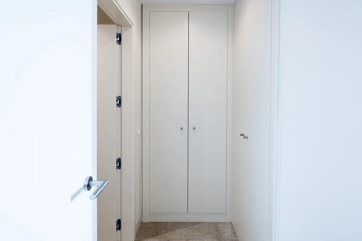 1e023208-efe9-43a2-8bc0-3f24d99cff12