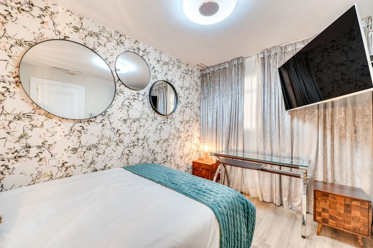 b60ea310-5c88-42eb-9e72-d8fe99b405f9