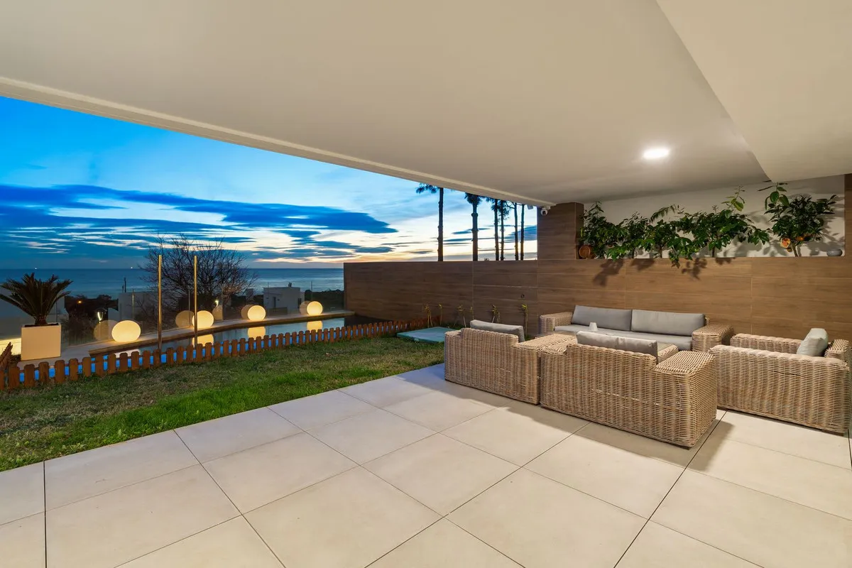 Luxurious Cabopino Seaview Retreat with Private Garden