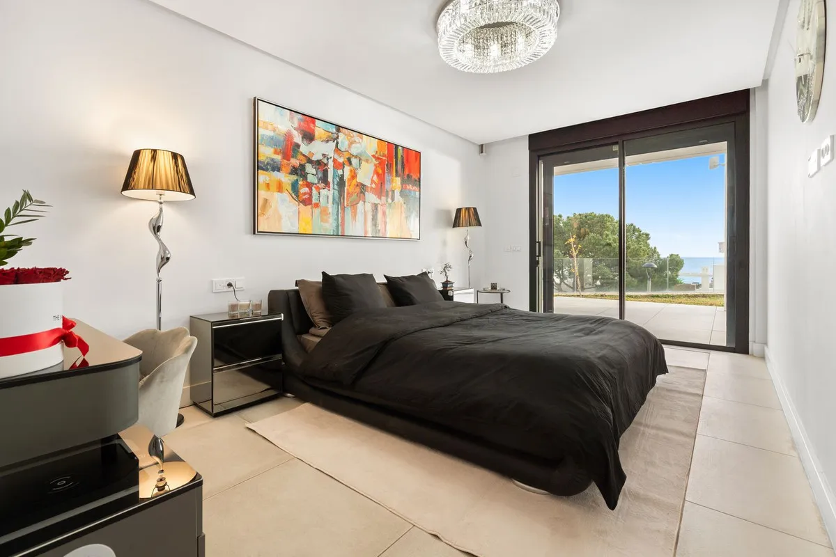 89dfed98-7fab-4e66-b325-079a30a6604a