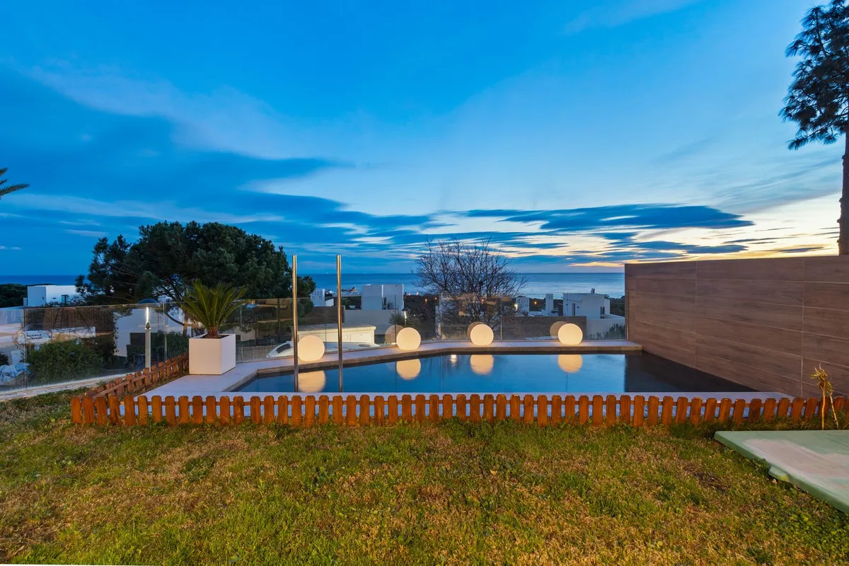 dfe6c86d-5311-4c5f-8293-387e152fe258