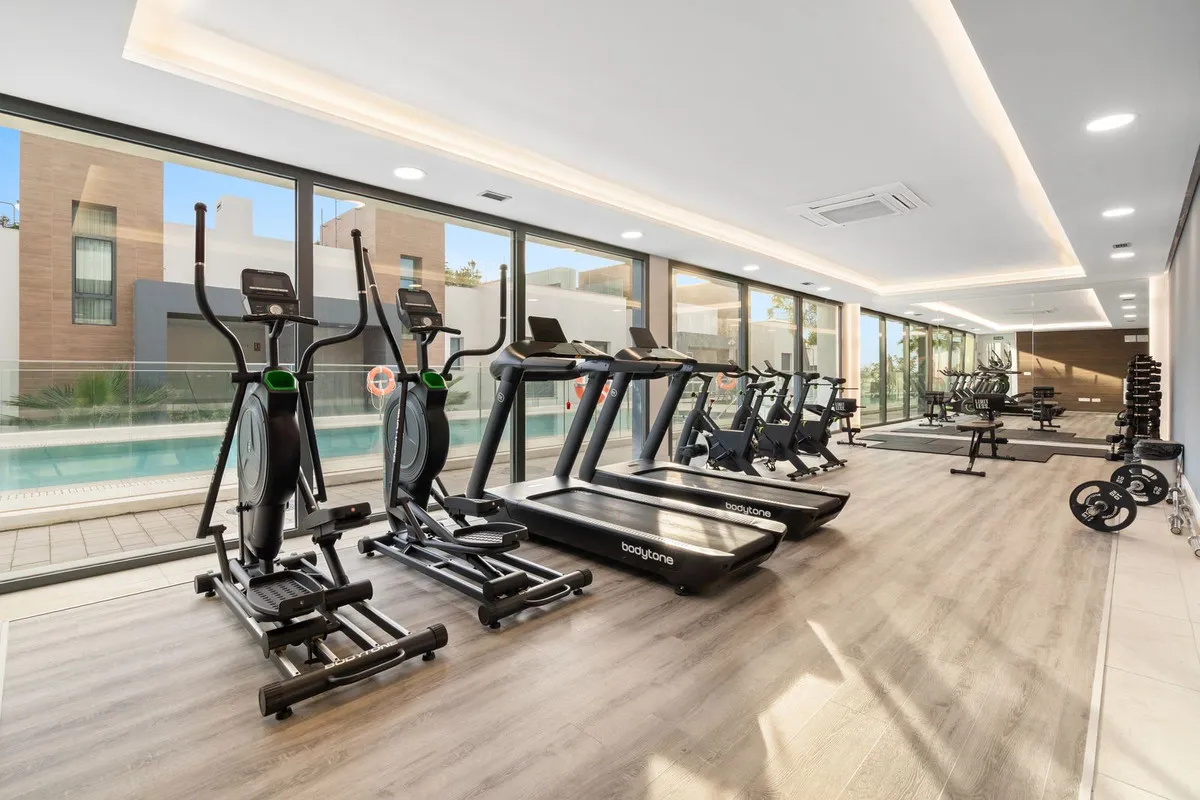 fab6038a-37ee-4800-bfdb-ae7c94d93612