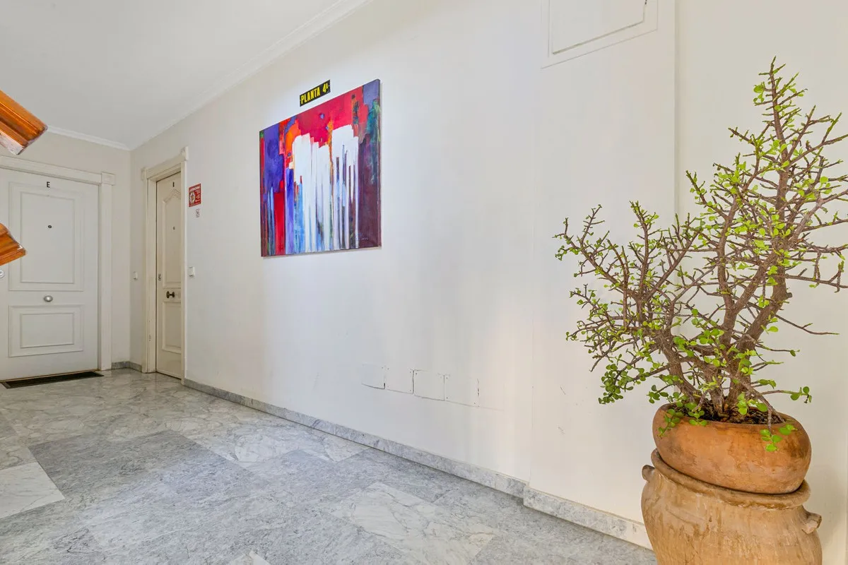 27cb2b7b-b649-4d68-9693-2a1469bbabdd