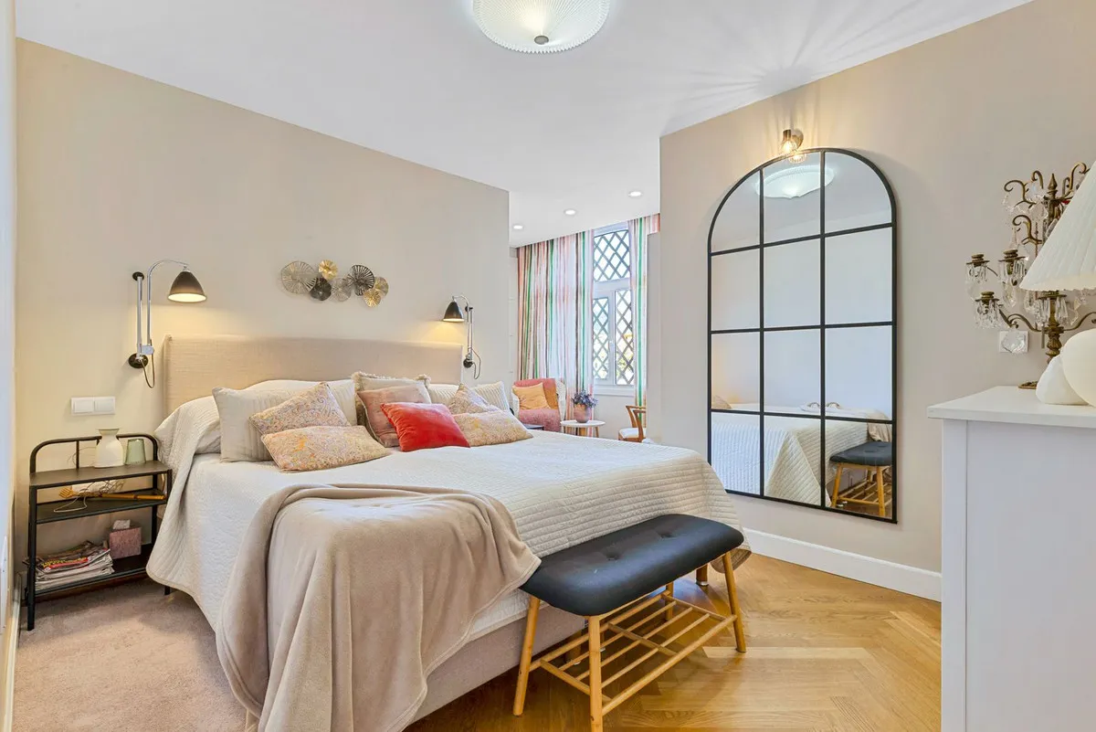 f04ea7f5-8a39-4bf3-bea9-888c90772a43