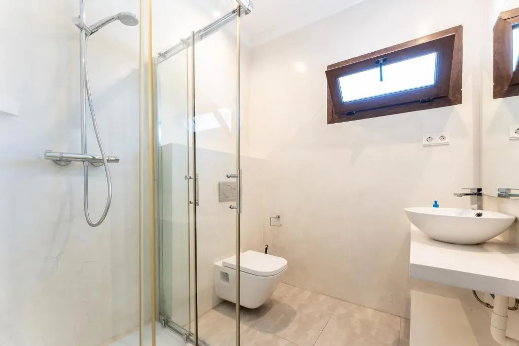 4cc5eb14-e908-47db-a0f4-b2d8b3f34902