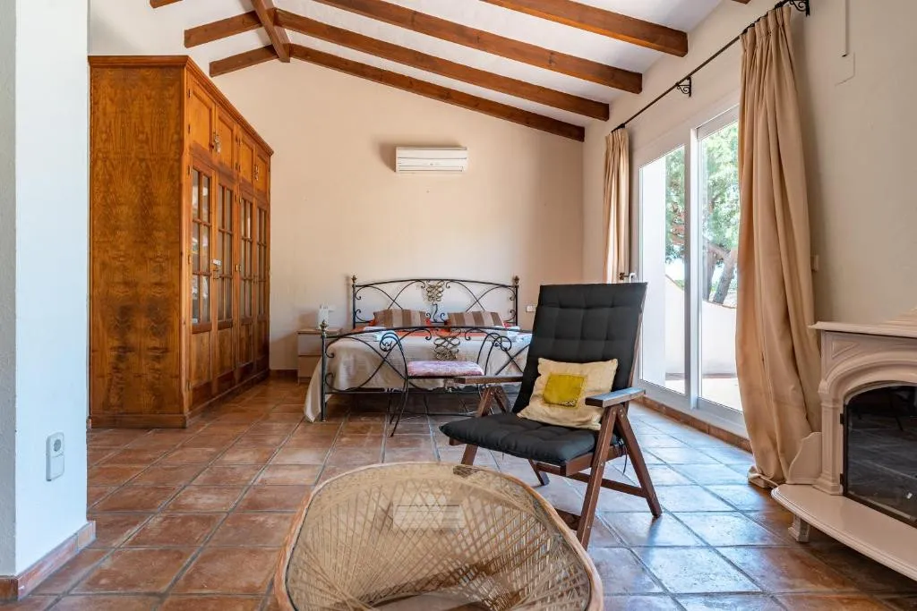 a75484ec-2ea7-4b99-808b-b7c8dbc411a3