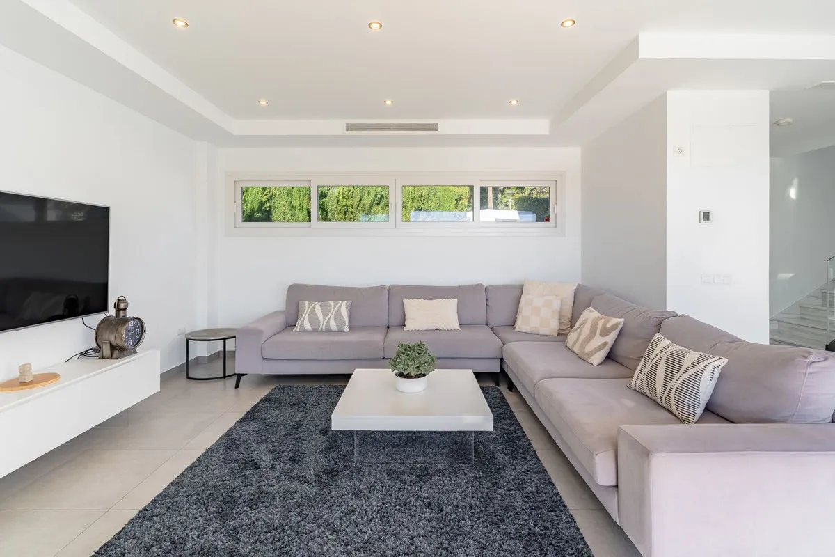 11a58aec-3d96-4041-ab9d-183203bf9902