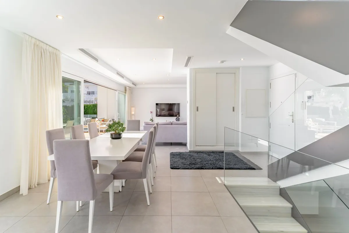 5d2f2f6c-65c4-47cd-898f-41f150e0e42b