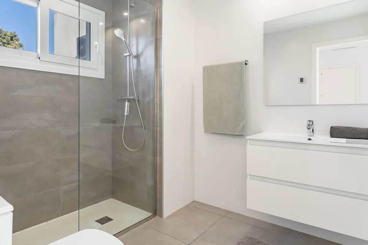 c13c3891-75f2-435c-9757-bdfc22b1def1