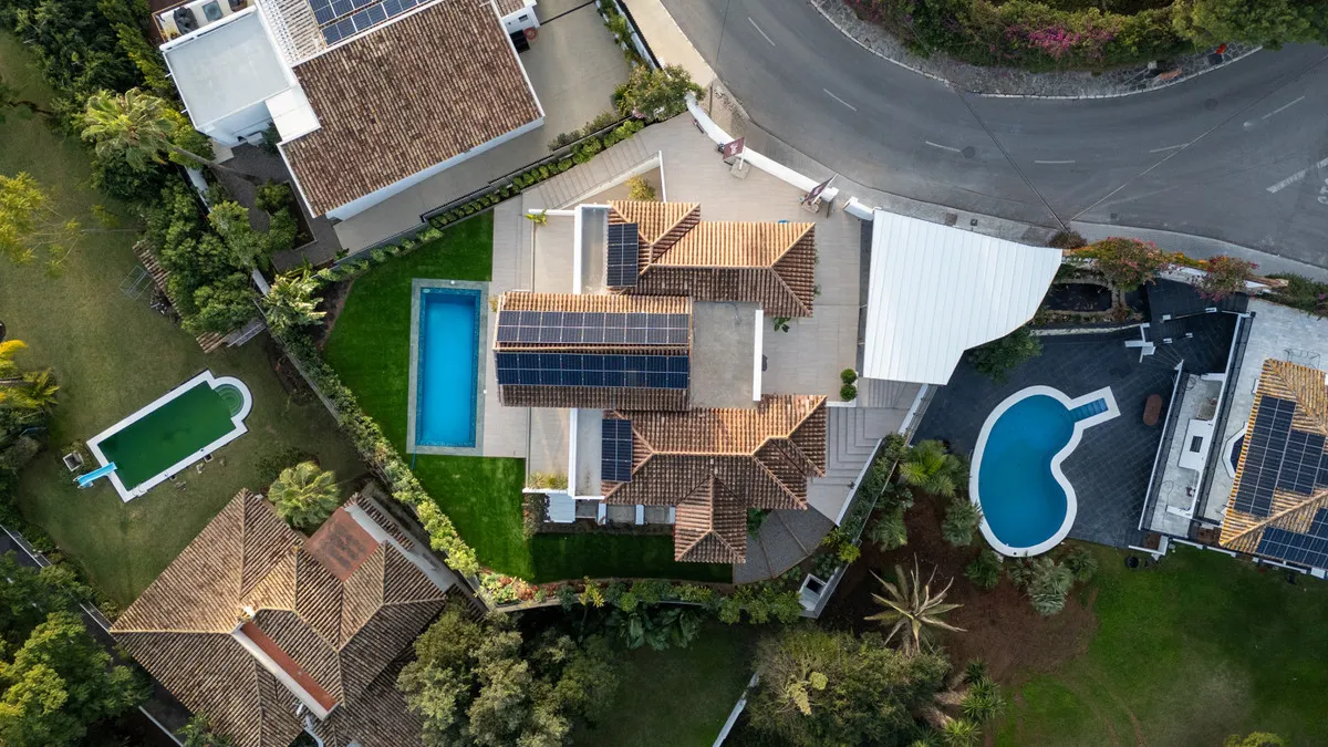 882e3c9a-41fd-4ce0-82d2-5d1727021a74