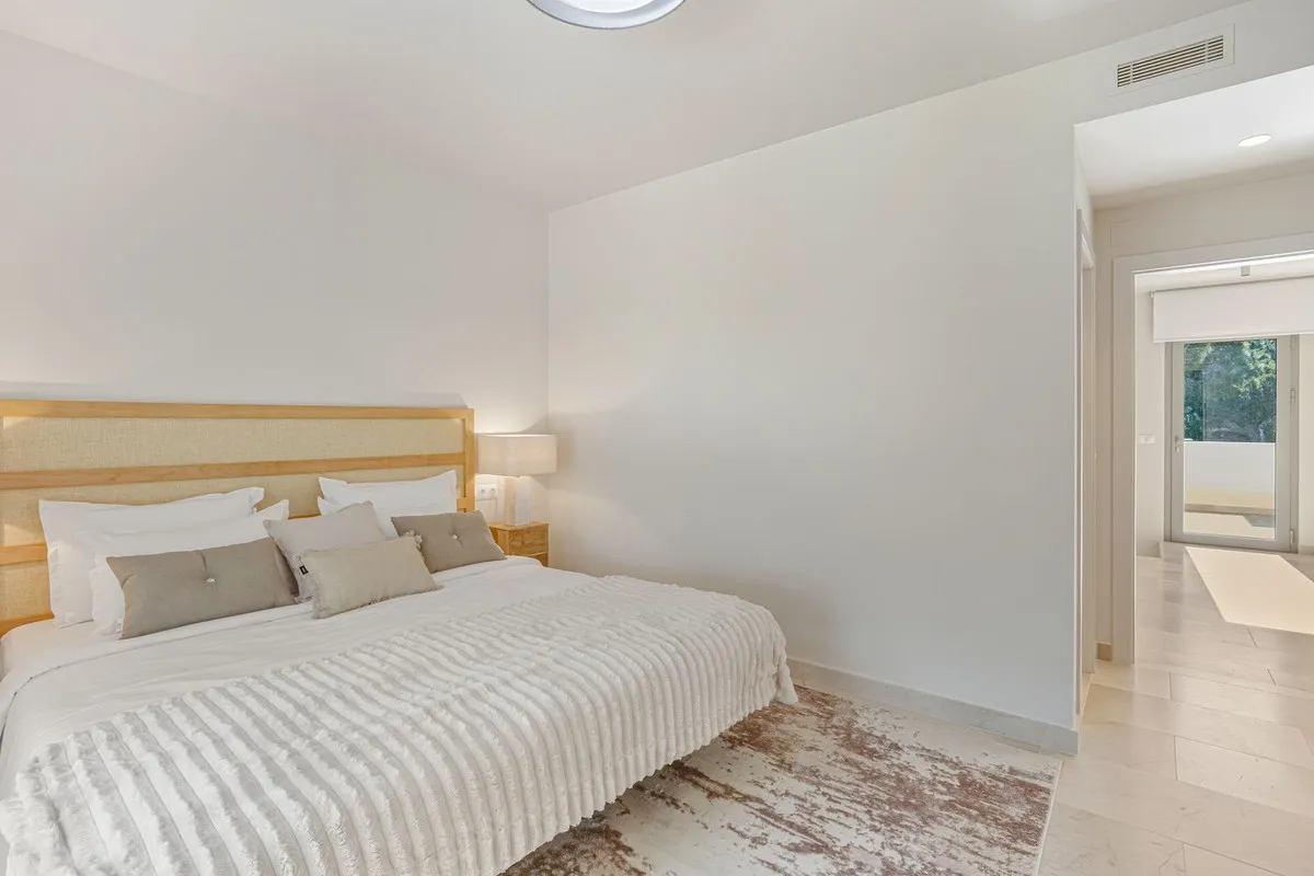 085a70cd-a265-4215-bb95-e20f9f6db65e