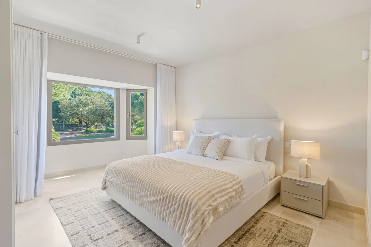 3a9aef63-ba63-401c-8d40-19481baae24e