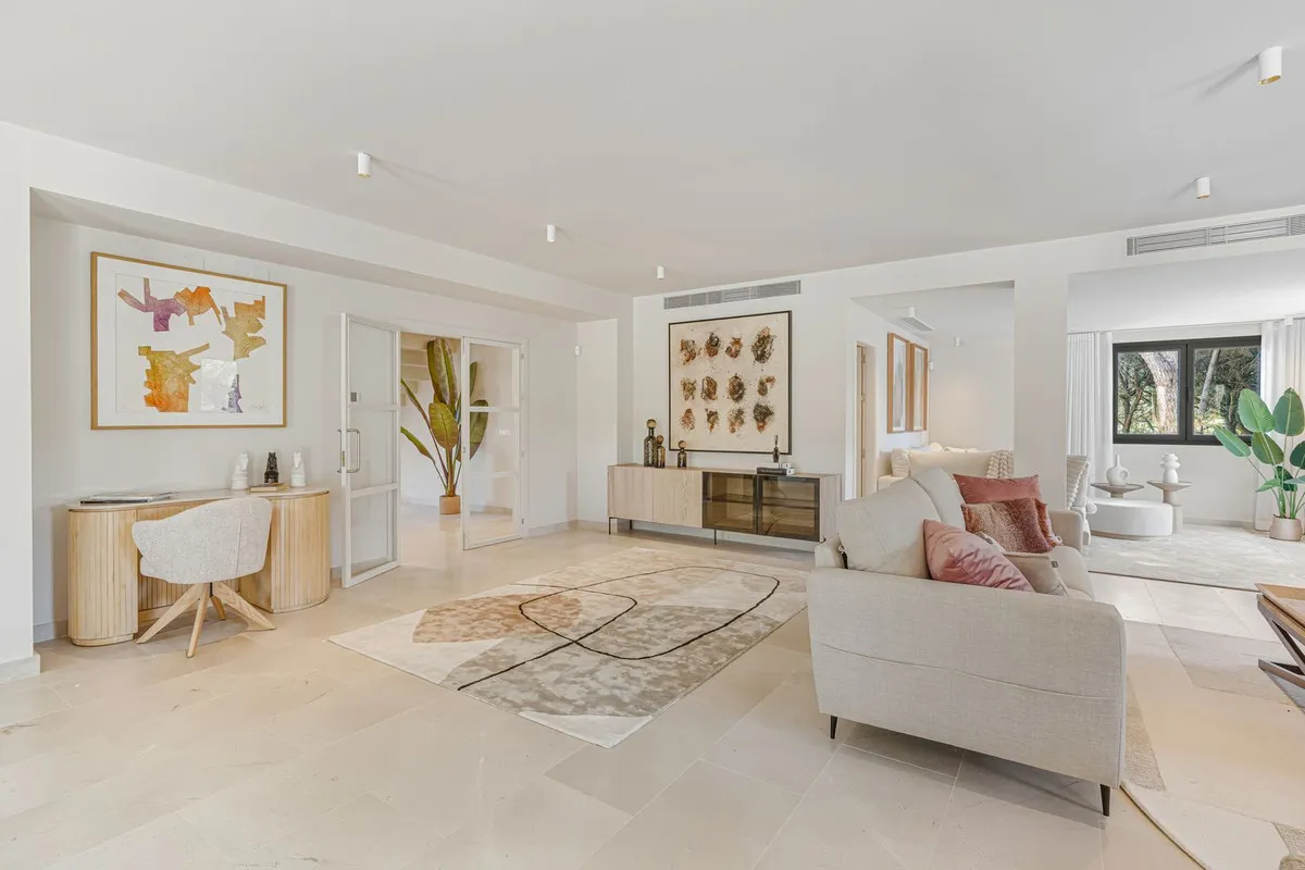 4fe83442-213d-4608-ba61-120560a7a38e