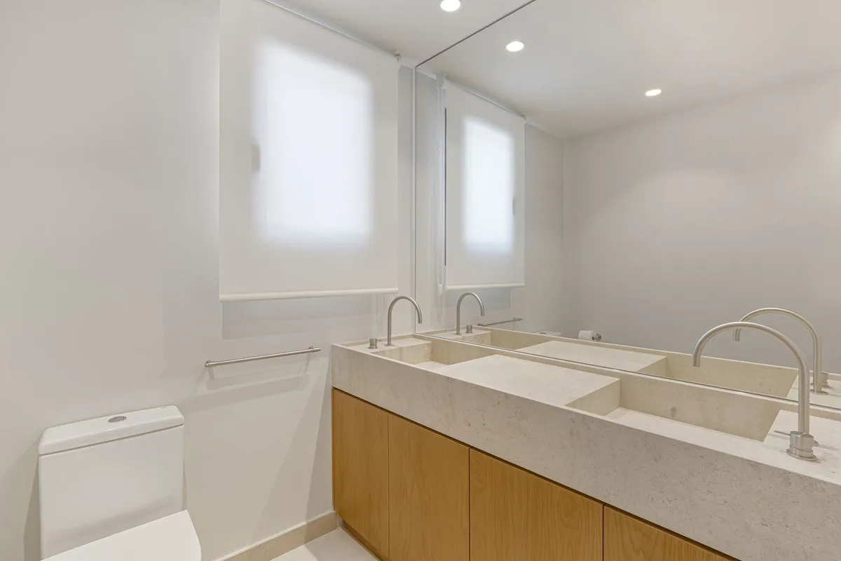 6c9aed75-22cd-4952-892b-ae0b3f4d1138