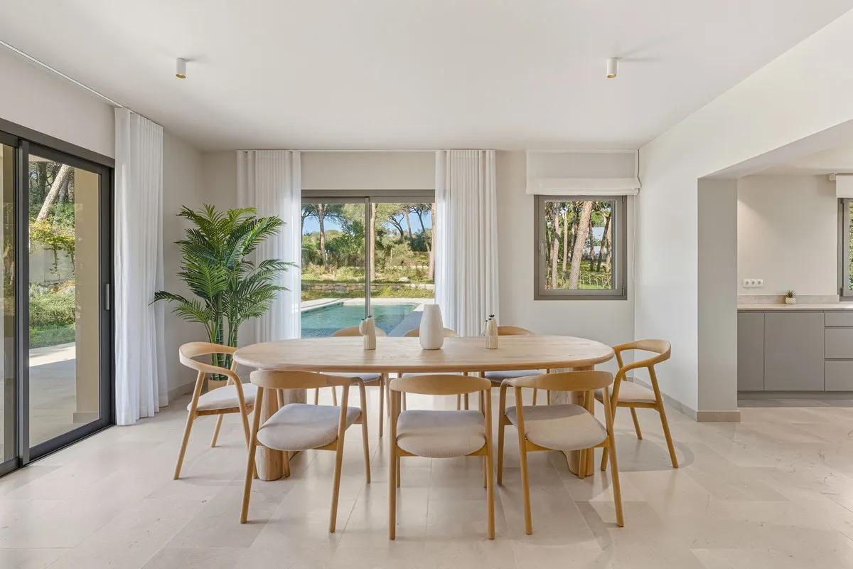 8acbc51b-3687-46fd-8ece-4294545518bf