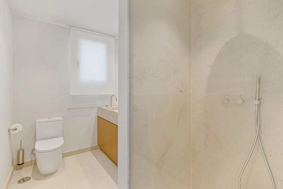 e2ca93d9-8698-44ab-be1f-ce91a7a9a4fa