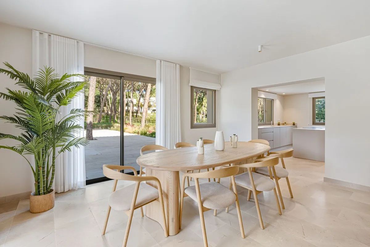 eeb3de25-cd5c-4e1c-9e18-a16974af7168