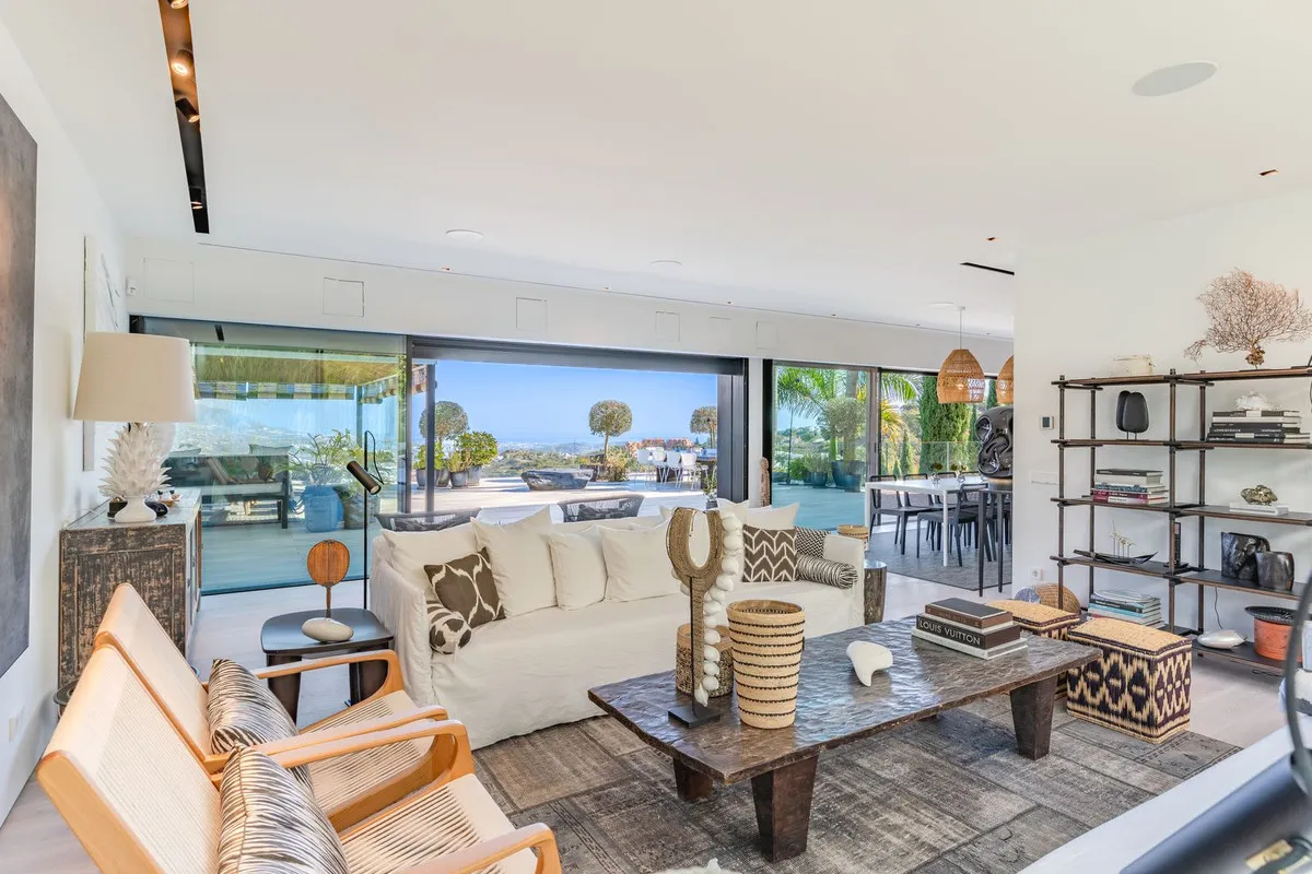 1e56991d-5665-4e61-b66d-8e1f73a87046