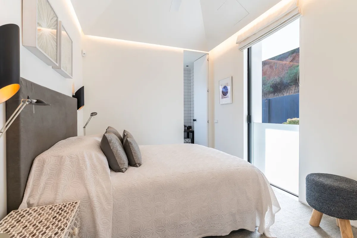 56f4ec1c-651f-4ffc-a6e9-9e9ed30ef6b1