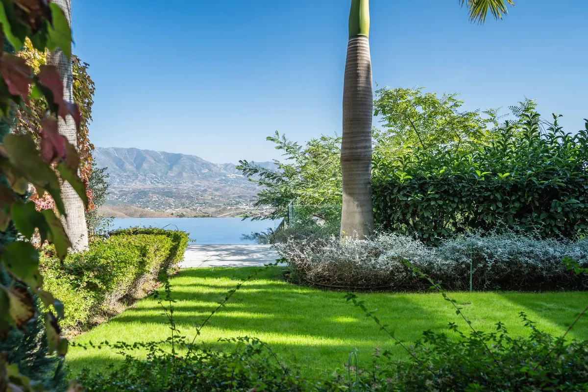 becd4b44-8c39-401a-bbaf-bf2613922782