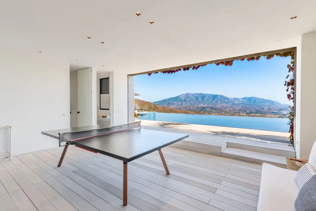 ea1cdda6-320b-4b8e-8d76-2d392edf4e93