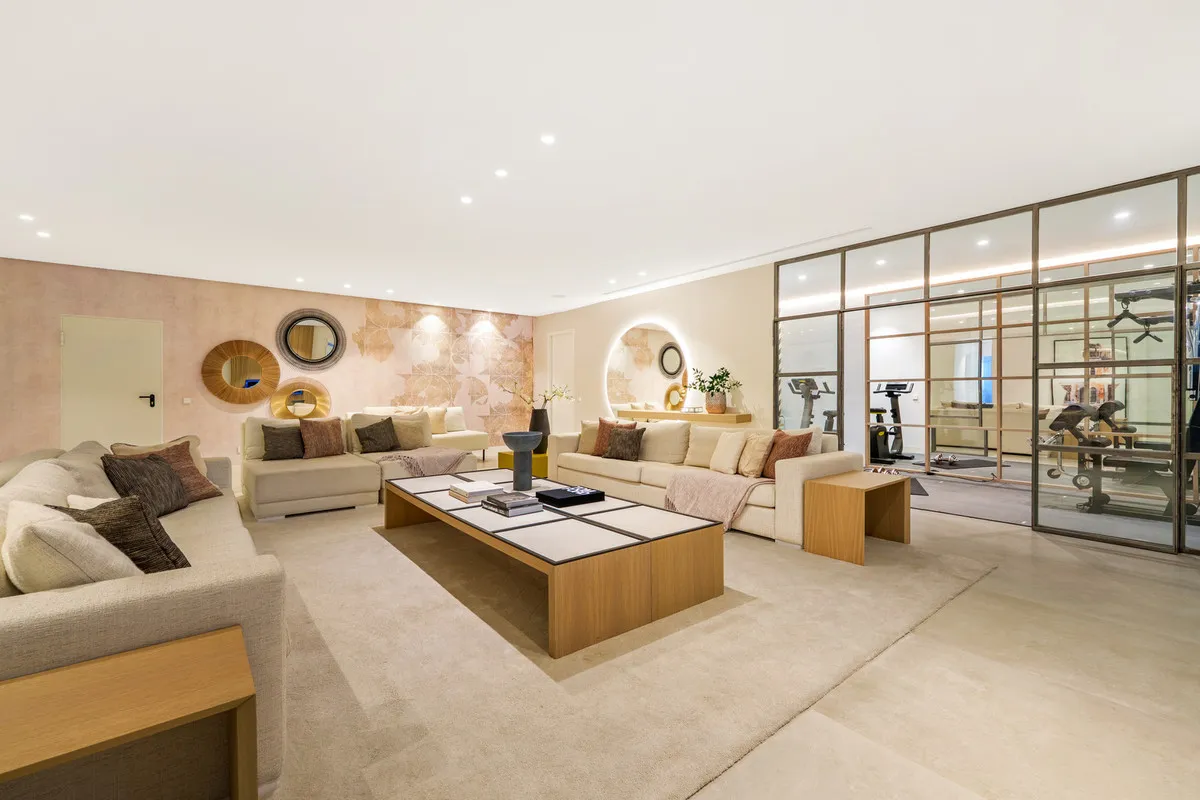 0d316cc5-c2fe-48e6-8419-dbb9b864d34c