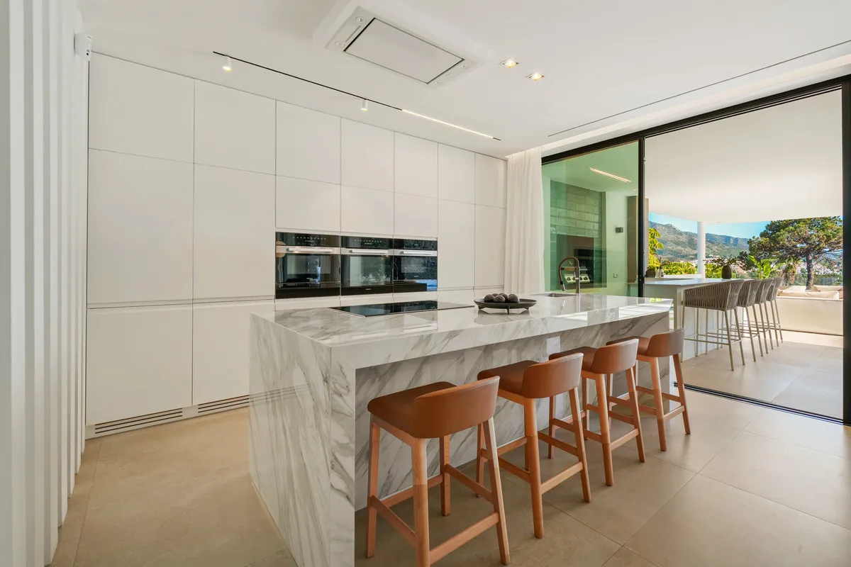 2c02bc32-cbb1-4b9b-baf6-60ed6759a319