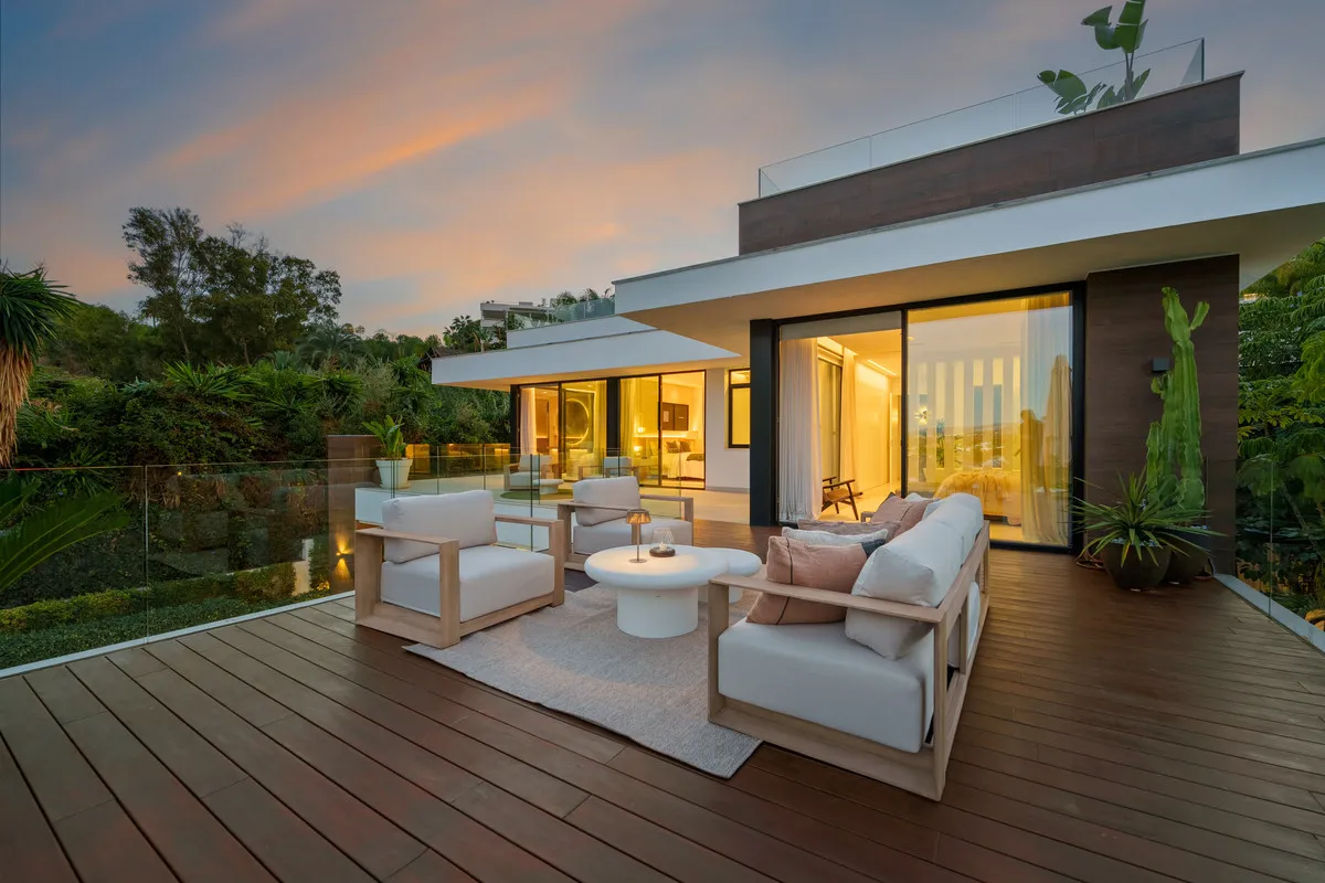 4bd9d46a-aee9-42c8-a6ec-3e74deb17782