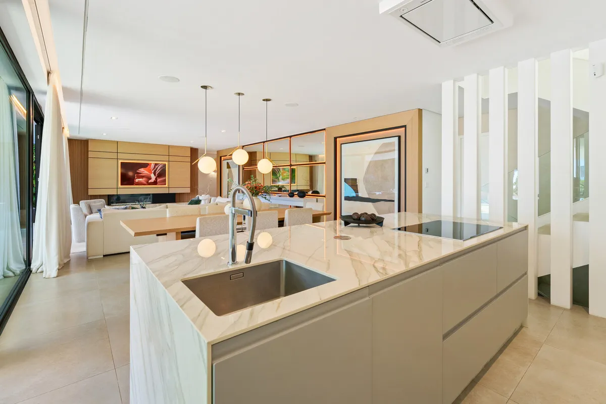 675b9de4-0099-418b-b663-a3e4631d9ef4