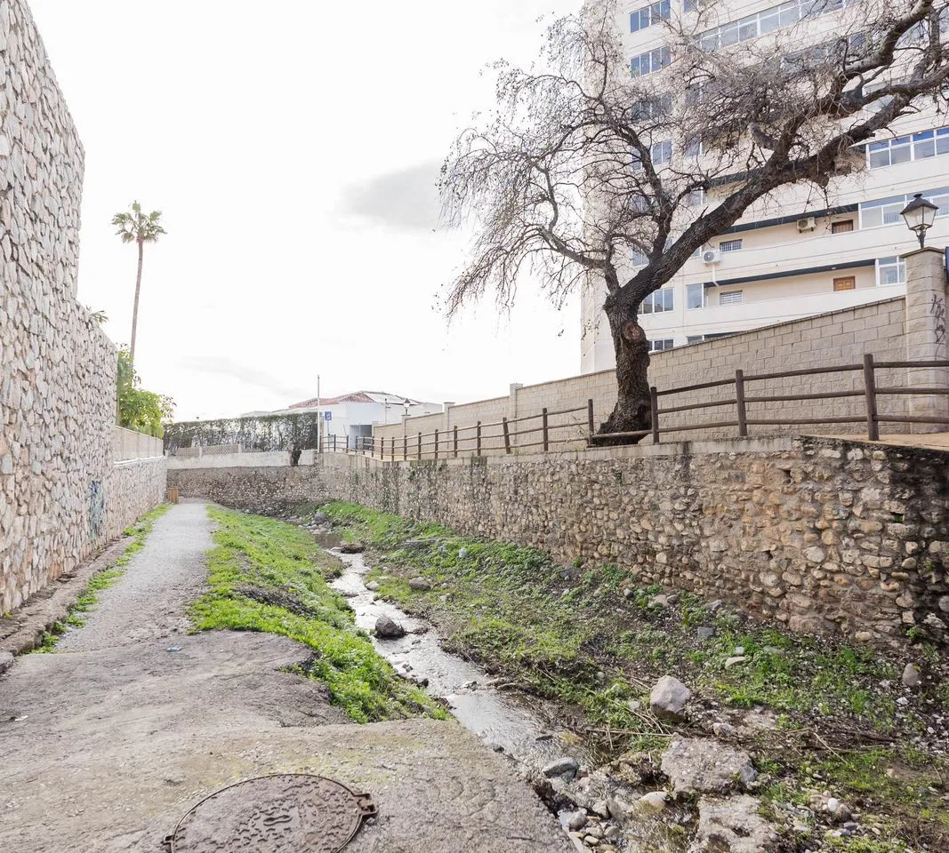 48a7438c-b966-487b-9567-e88d25ea20ec