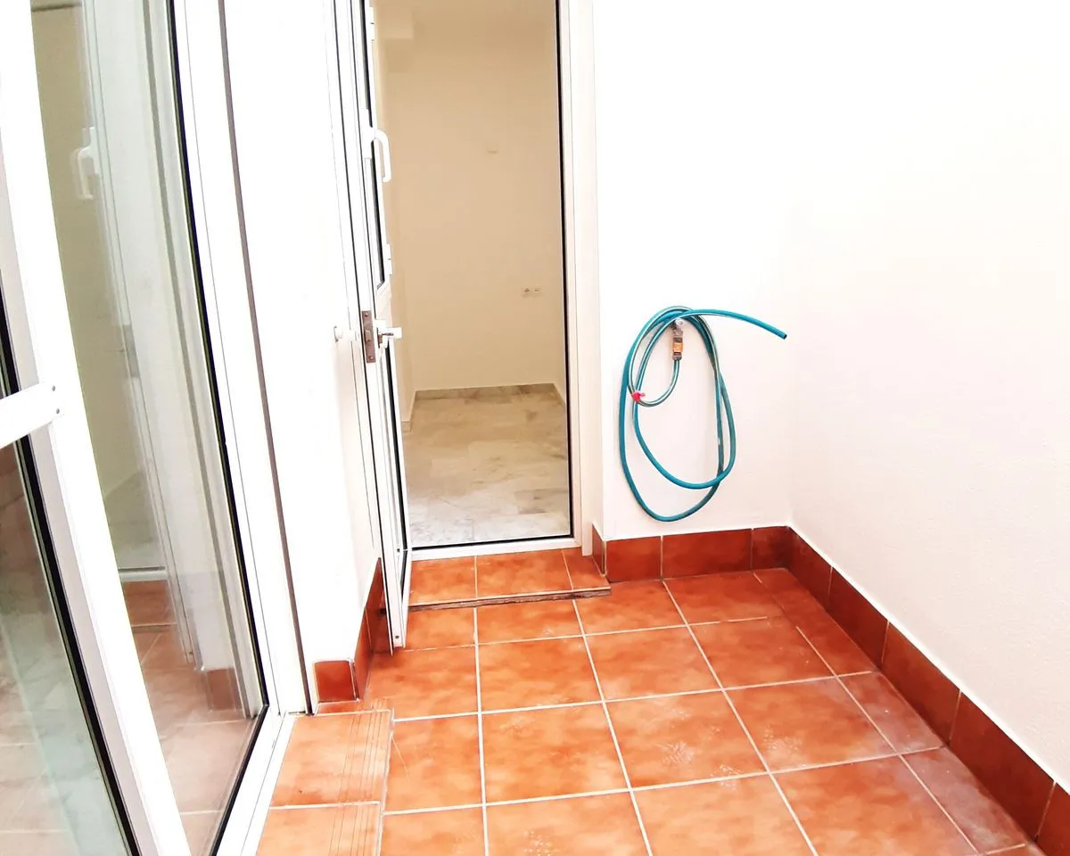 1afcf662-9dd3-493d-ac25-22a38407dbe8