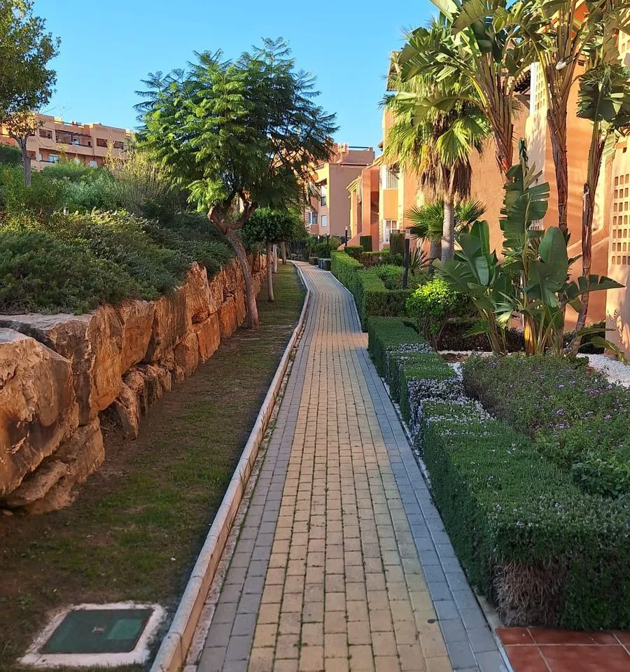 06767742-2a89-47e7-8dd6-0e8c9759b510